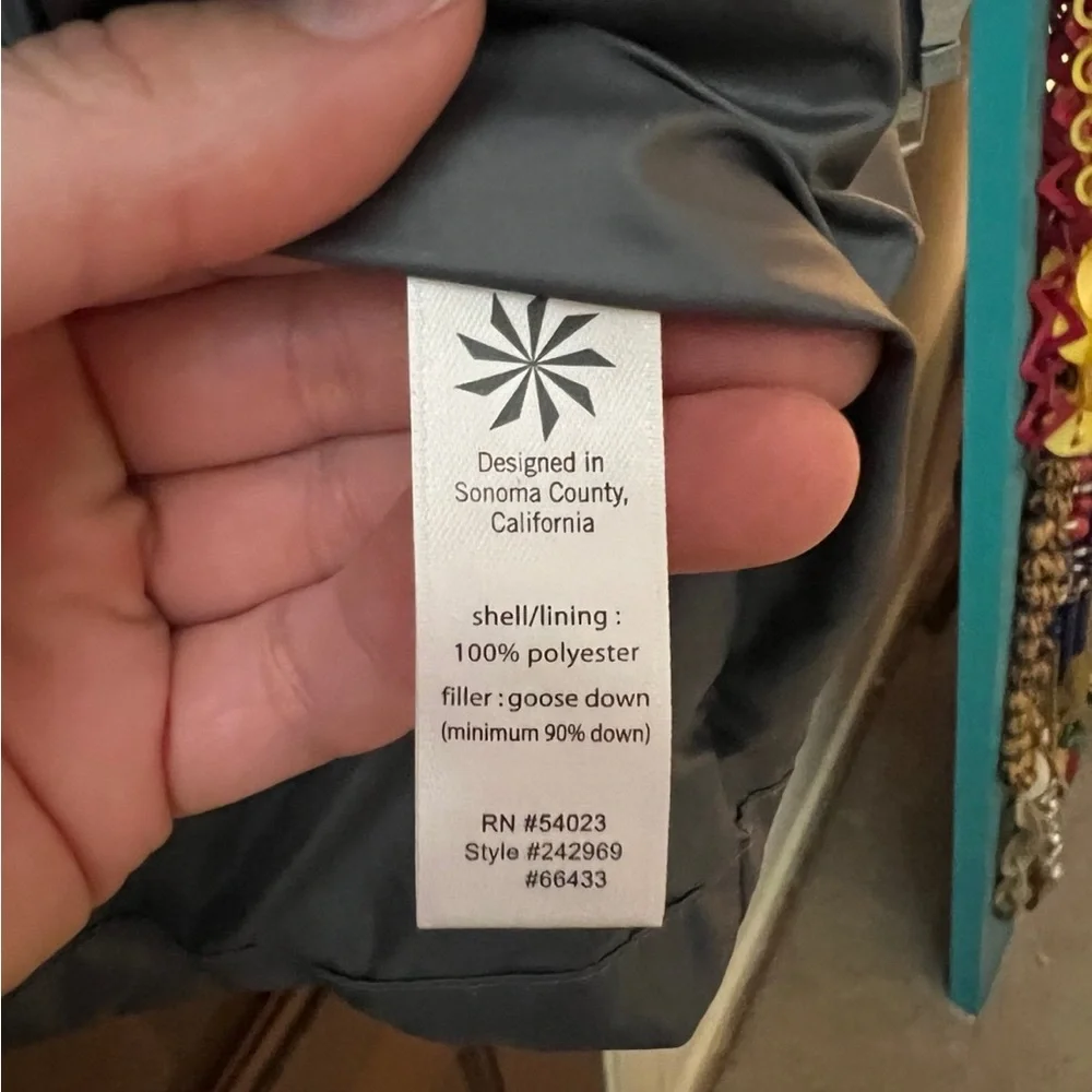 Athleta Gray Quilted Jacket - Picture 4 of 5